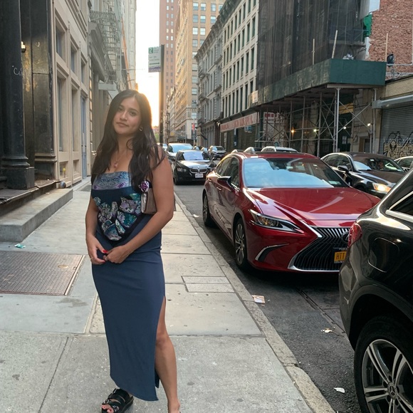 Meet your Posher, Lizzy - Picture 3 of 3